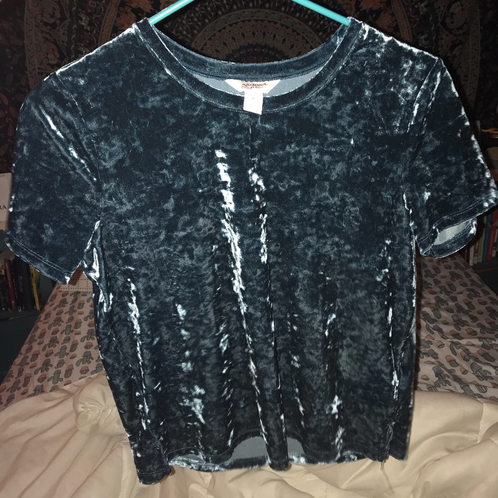 blue velvet partially cropped tee